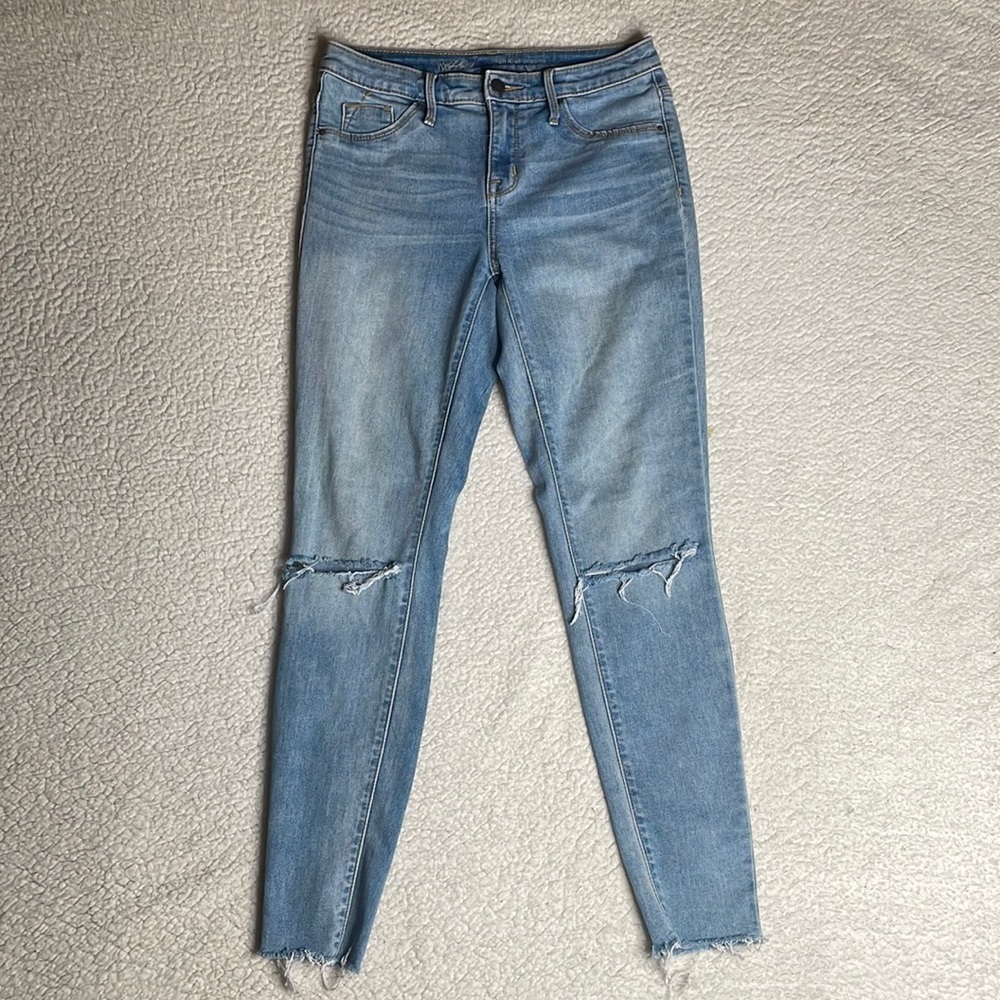 Mossimo High Rise Skinny Jeggings Stretchy comfy busted knees Size 0 / 25 R